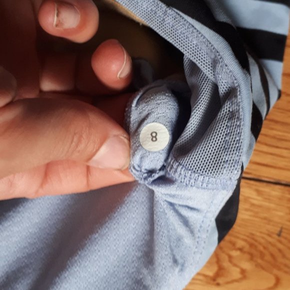 Lululemon Top - Picture 4 of 4